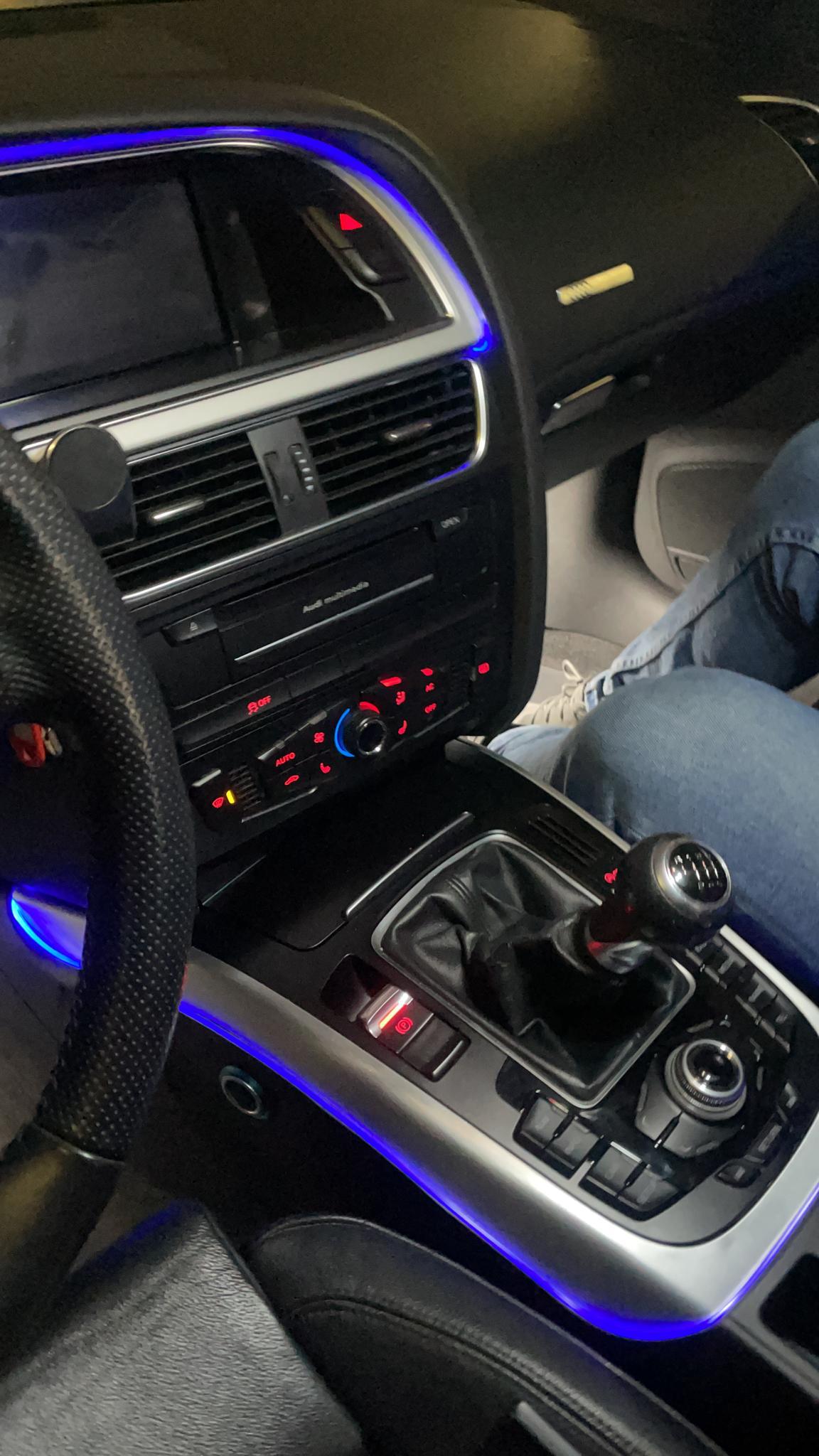 IYC - EL Ambiente Lichtleiste Ambientebeleuchtung für Audi A5 8T Sportback  - Türen